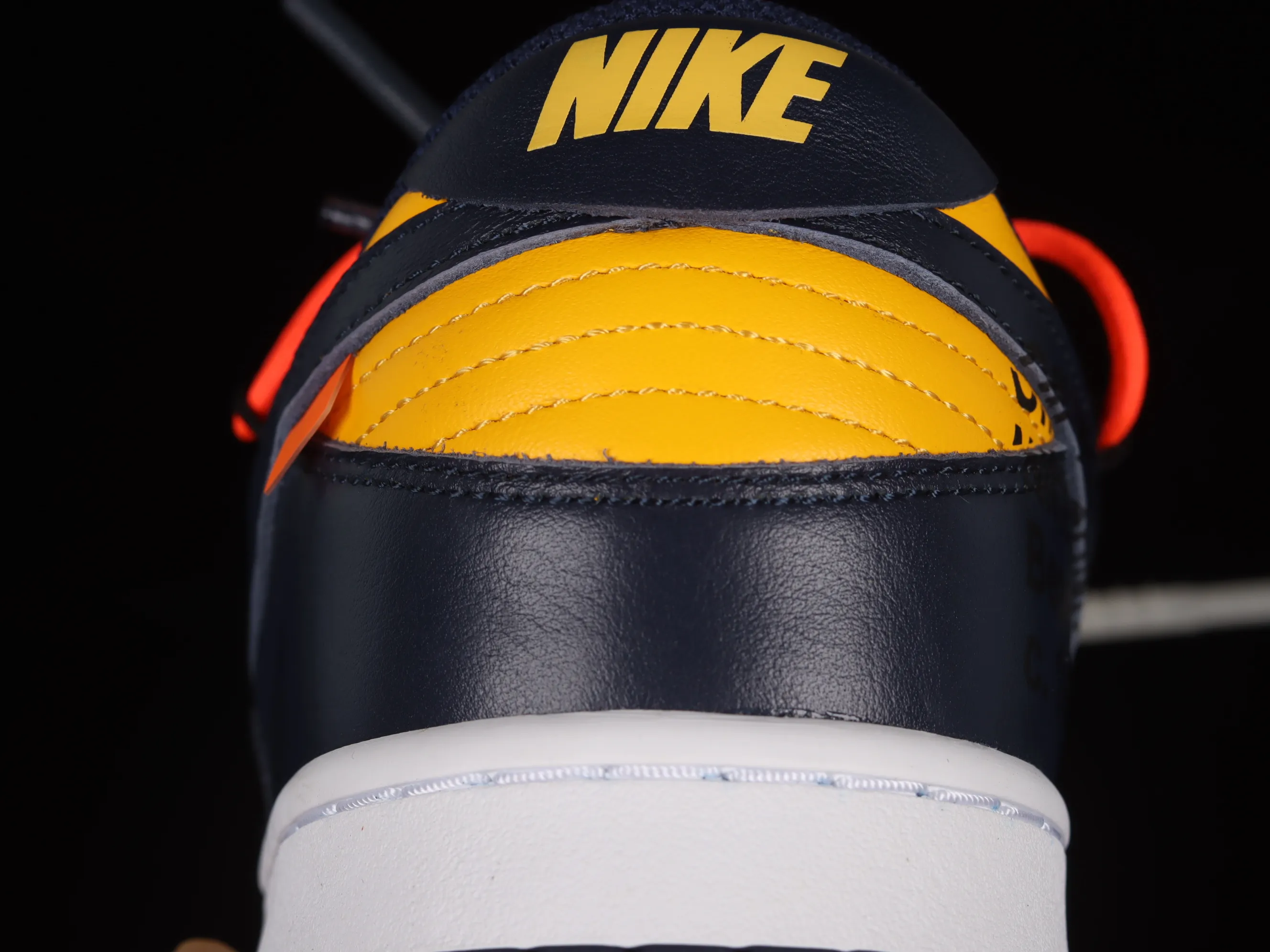All Categories Nk SB Dunk Series Nk SB Dunk Low Low-top sneakers Pure original version OF x Futura x Dunk OW joint sneakers CT0856-700